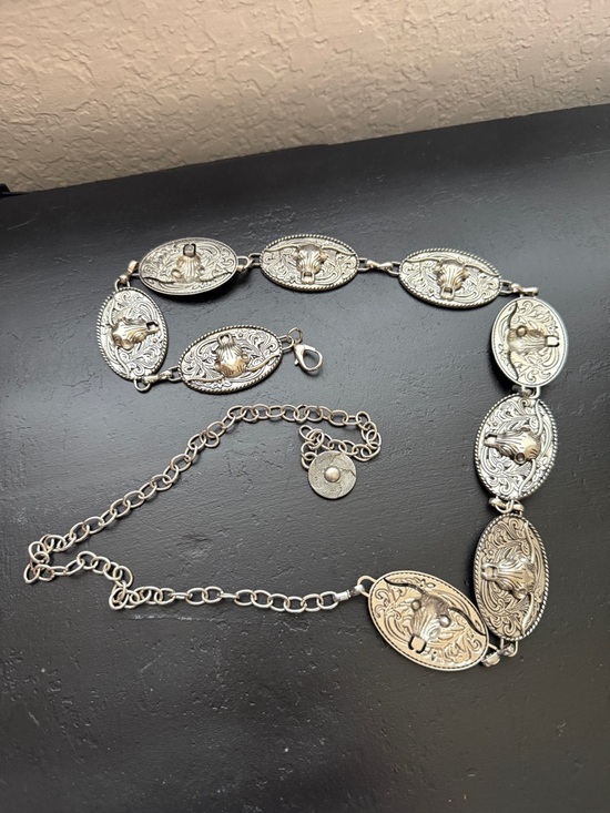 Accessories - Silver-Tone Western Oval Concho Belt